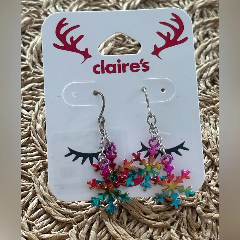 NWT set of 3 Claire’s girls holiday winter earrings